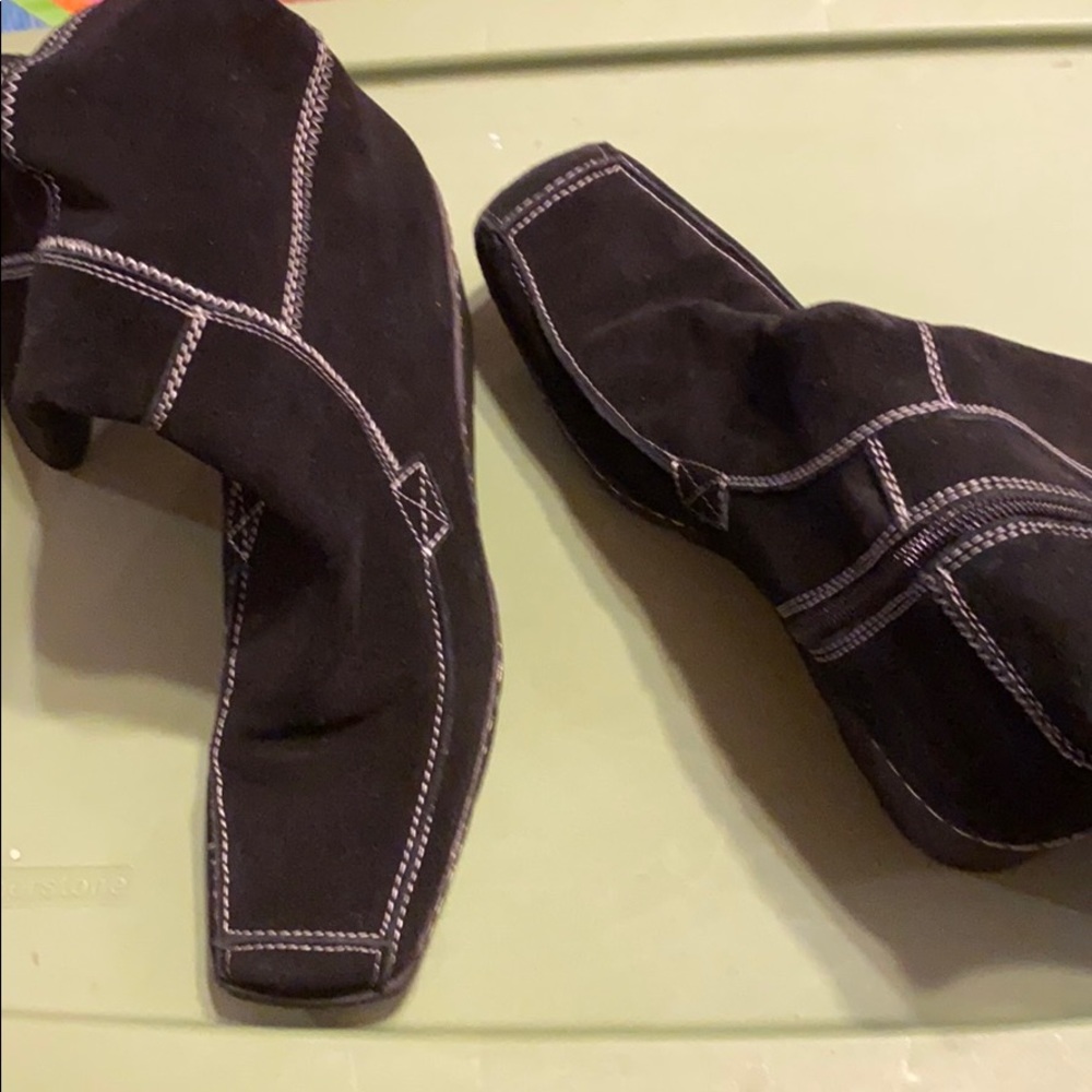 Black Boots